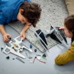 LEGO Star Wars, Fang Fighter mandalorian vs TIE Interceptor, 75348 - imagine 5